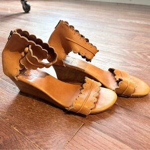 Bali Elf Magdalena Wedge Sandal - Size 8, Color Vintage Tan